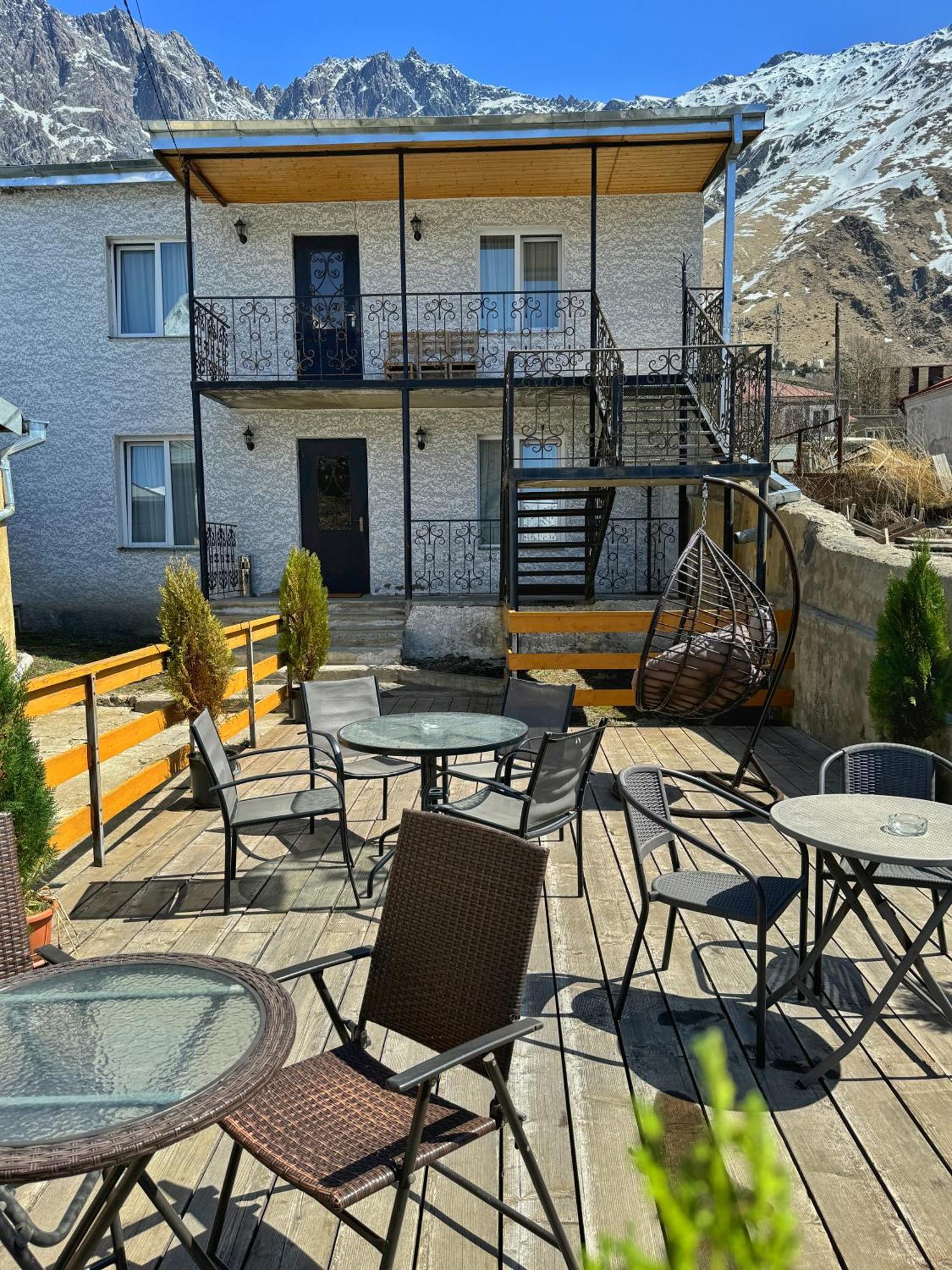 Hotel Elia Kazbegi Buitenkant foto