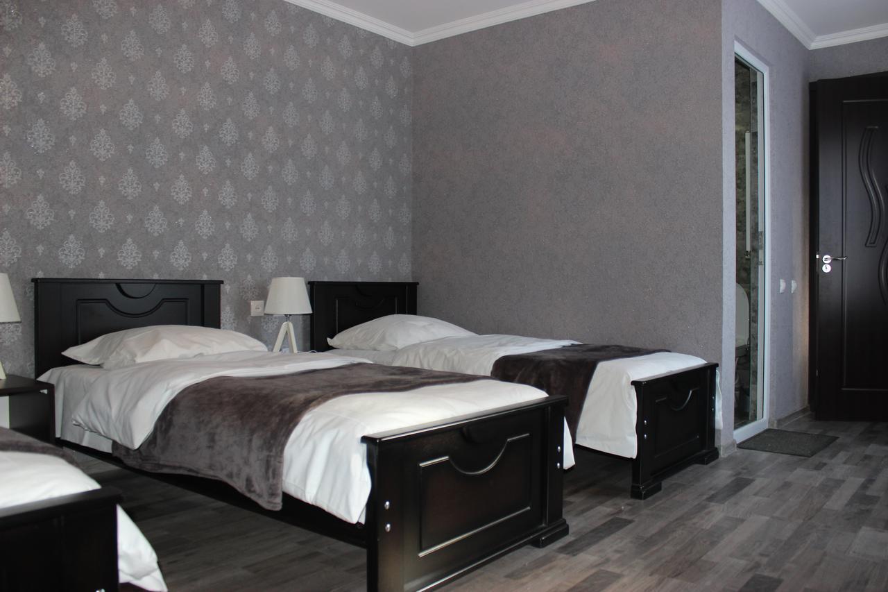 Hotel Elia Kazbegi Buitenkant foto